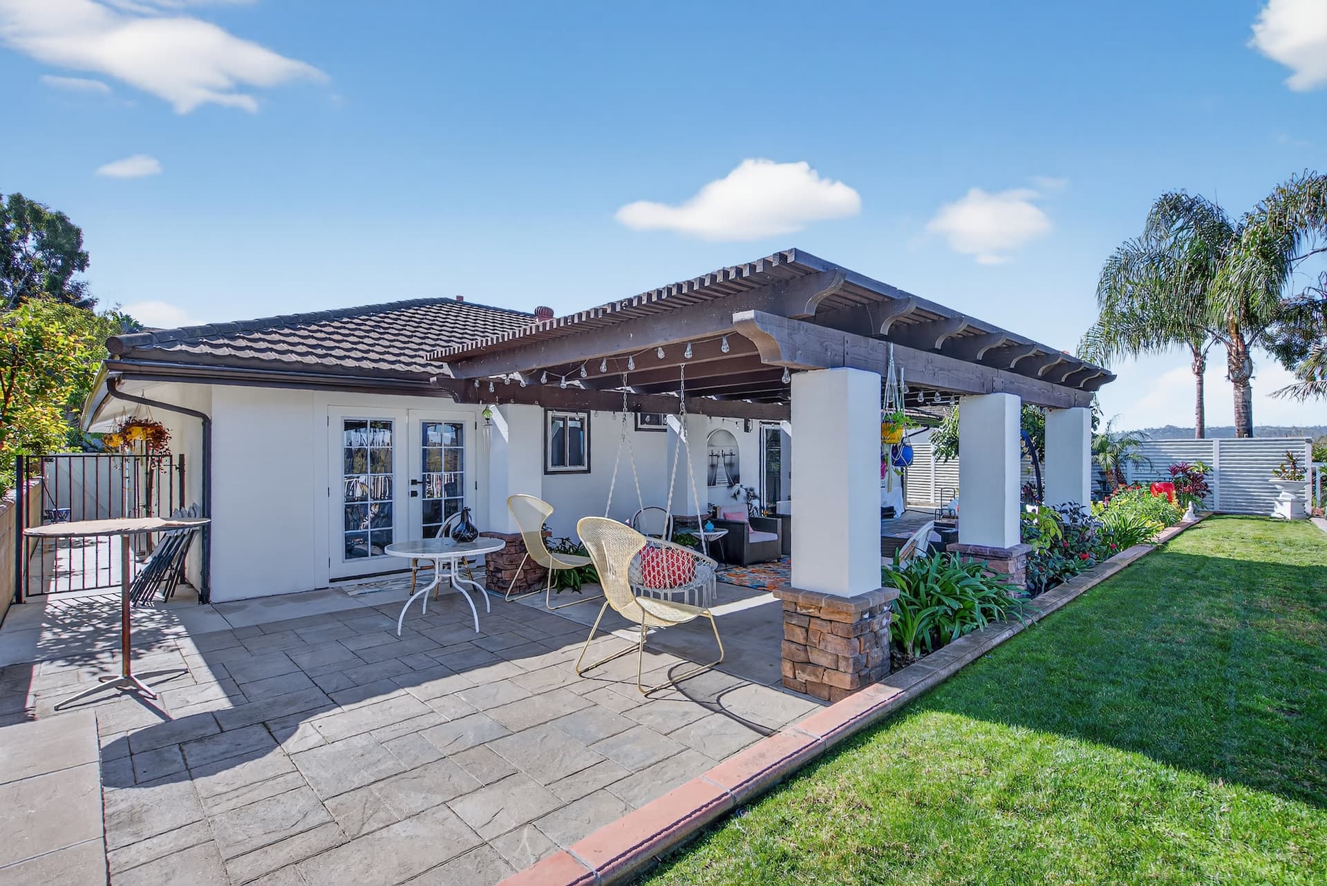 Pergola outdoor living — Southern California listing